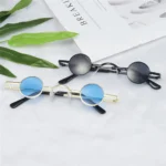 Small Round Rock Punk Sunglasses for Men - Image 4