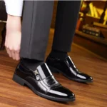 New autumn men's leather shoes Sharp pointed outdoor anti slip flat Fashion - Image 2