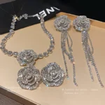 European Style Jewelry Sets for Women Diamond Flower Necklace Party - Image 3