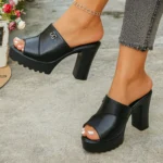 *Fashionable Comfortable Elegant Fashion High Heels Slippers Summer New Round Headed Fi