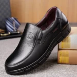 Summer New Men Leather Shoes soft soled Casual Flat Shoes Outdoor Walking