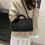 Women's Crocodile Pattern PU Leather Handbags Green Square Bag Fashion Brand - Image 3