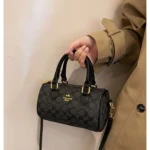 2026 Latest Fashion Lightweight Luxury Retro High-End Versatile Women's Single