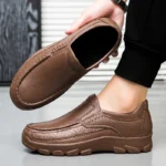Men's chef shoes waterproof and oil-proof kitchen work shoes ultra-light non-slip - Image 3