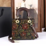 2025 New style fashionable women's handbag, light luxury and elegant mom bag
