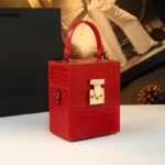 Designer Brand 2025 New Handbag Retro Lock Box Square Bag Chain Shoulder - Image 3