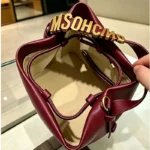2026 New Light Luxury Drawstring Bucket Bag Trendy Gold Letter Handheld - Image 5