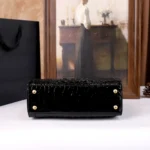2025 New Crocodile-Patterned Middle-Aged Mom Bag, Genuine Bamboo Joint Handle - Image 6