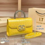 New Ostrich Pattern Underarm Handbag for Ladies, Light Luxury Diamond-Encrusted - Image 4
